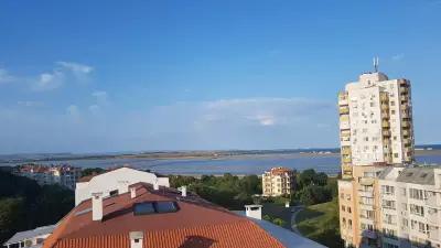 VacationBS - Sea and Lake Panorama