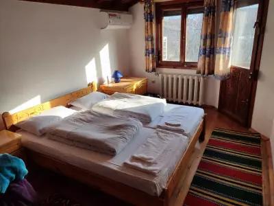 Guest House Gradina | Къща за гости в с. Баня | Почивка | Релакс