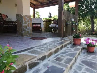 Cozy 1 Bed Cottage in Ognen near Karnobat Burgas