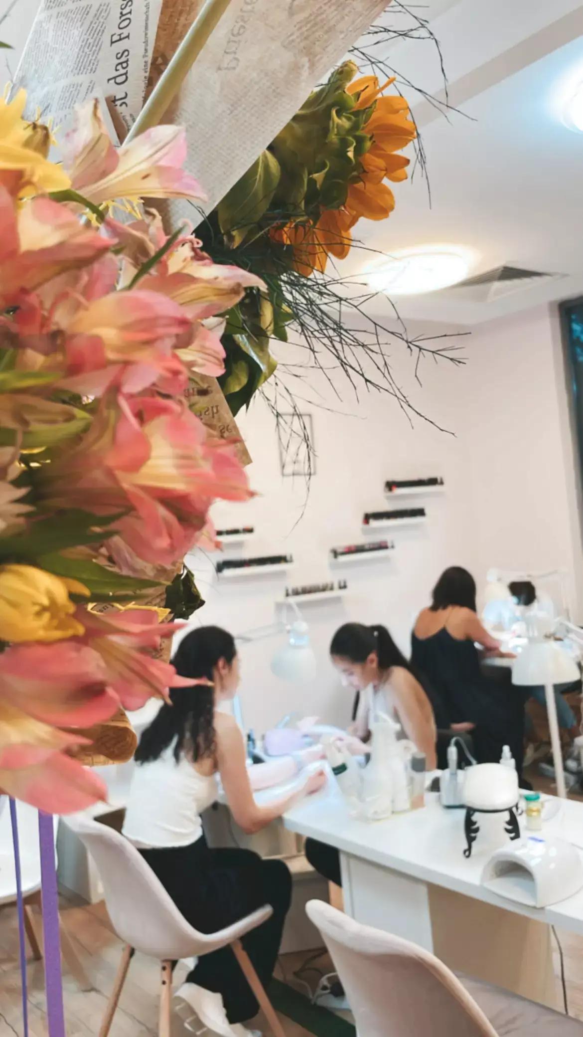 Брюле Nails Studio