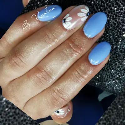 Студио" Divine Nails"-маникюр,педикюр,миглопластика