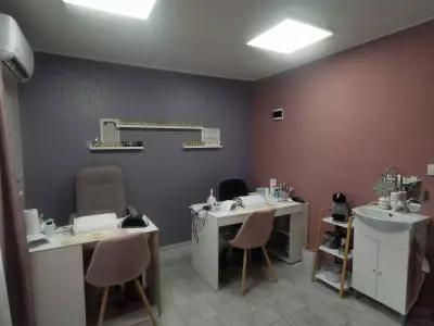 K. E. Beauty Nails Studio