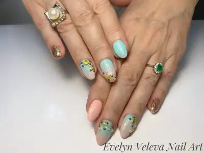 Evelyn Veleva Nail Art