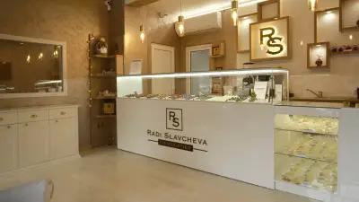 Radi Slavcheva CHOCOLATIER - Шоколадов бутик!