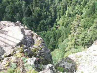 Hiking Trail to the Black Rock