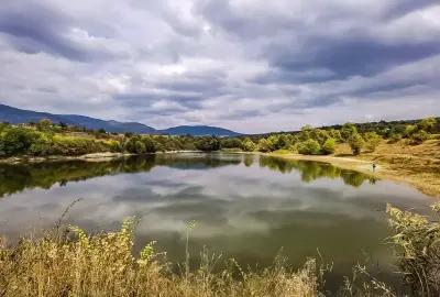 Скално светилище "Провиралката"