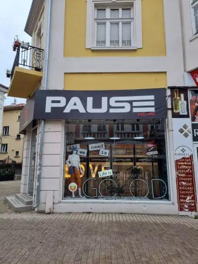 Pause Jeans