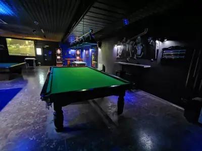 American club bar