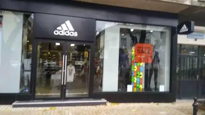 Магазин "Adidas"