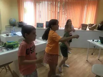 Английски за деца и лятна занималня YOPA Language School