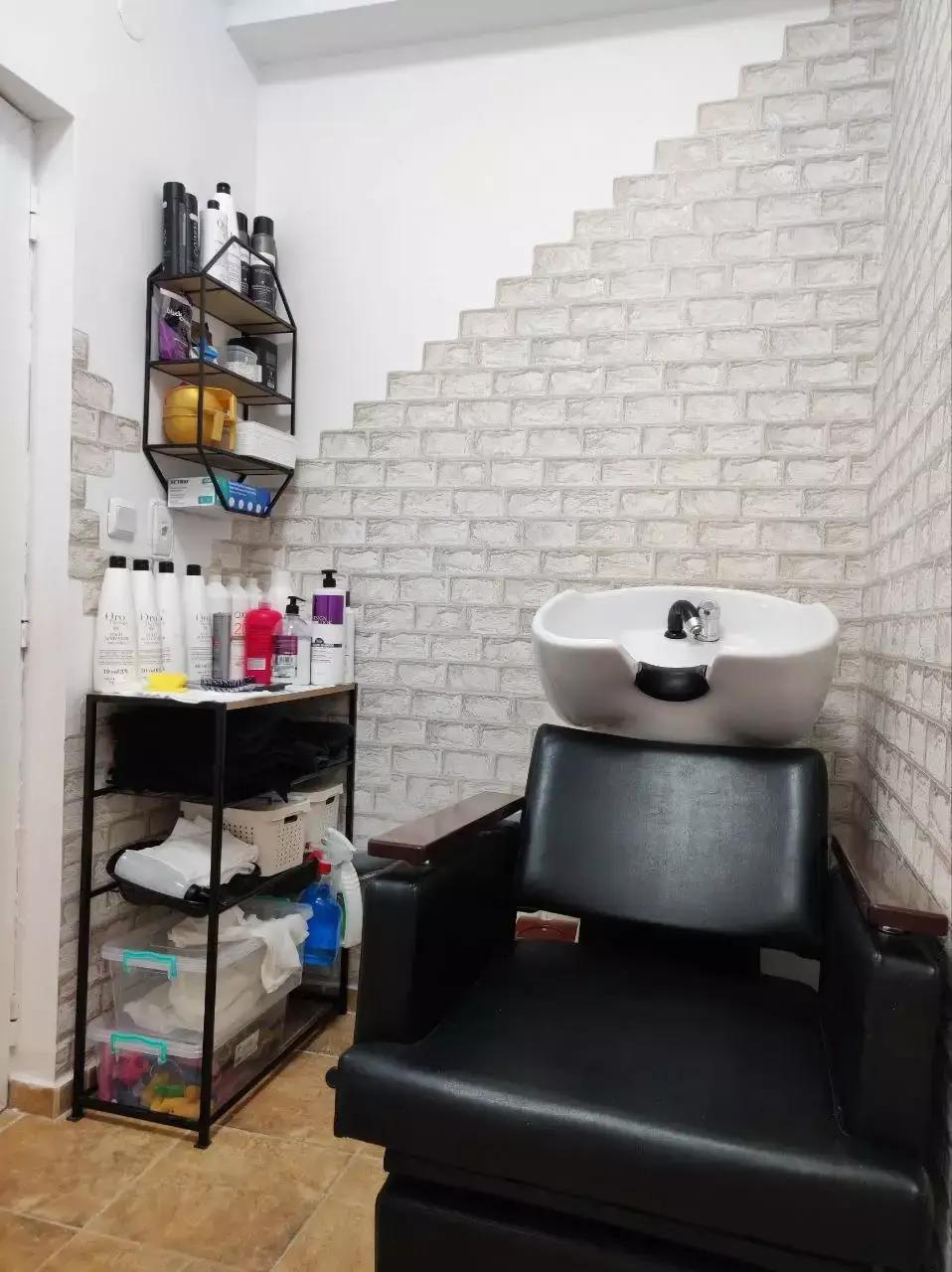 His & Her Beauty Bar