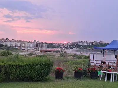 Toma's Residence - Front Beach