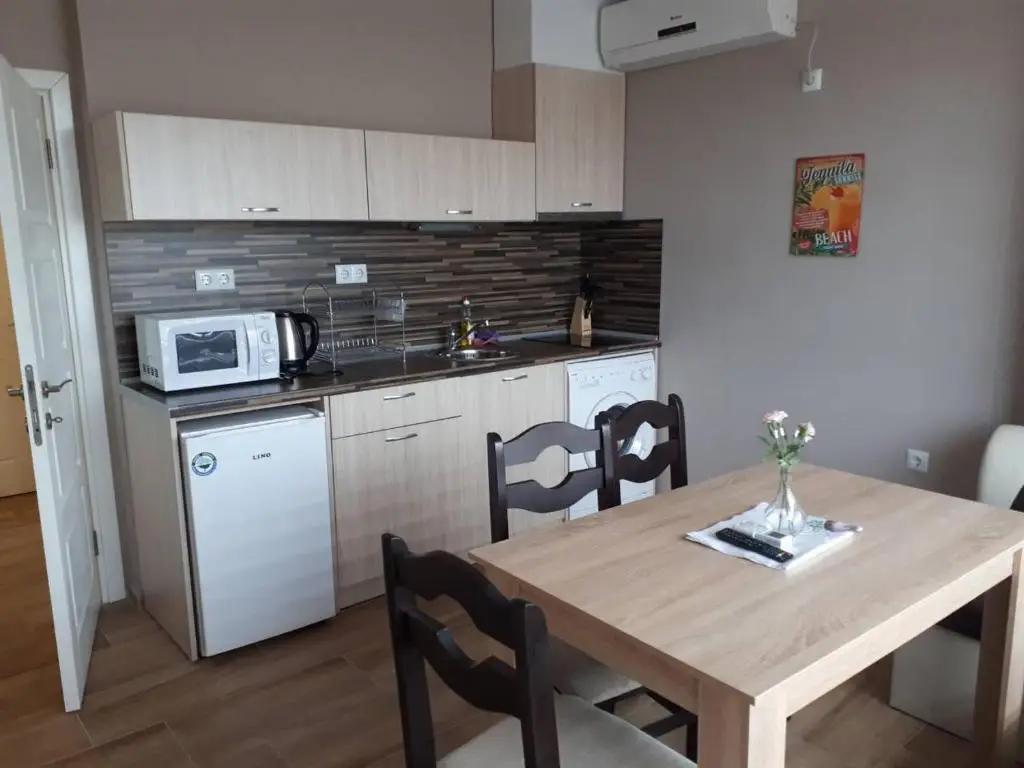 Капучино апартаменти за гости/CAPUCCINO GUEST APARTMENTS