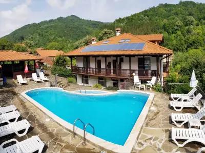 Family Hotel Chiflik Hills