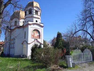 храм "Св. Николай Чудотворец"