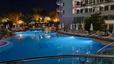 Sentido Neptun Beach