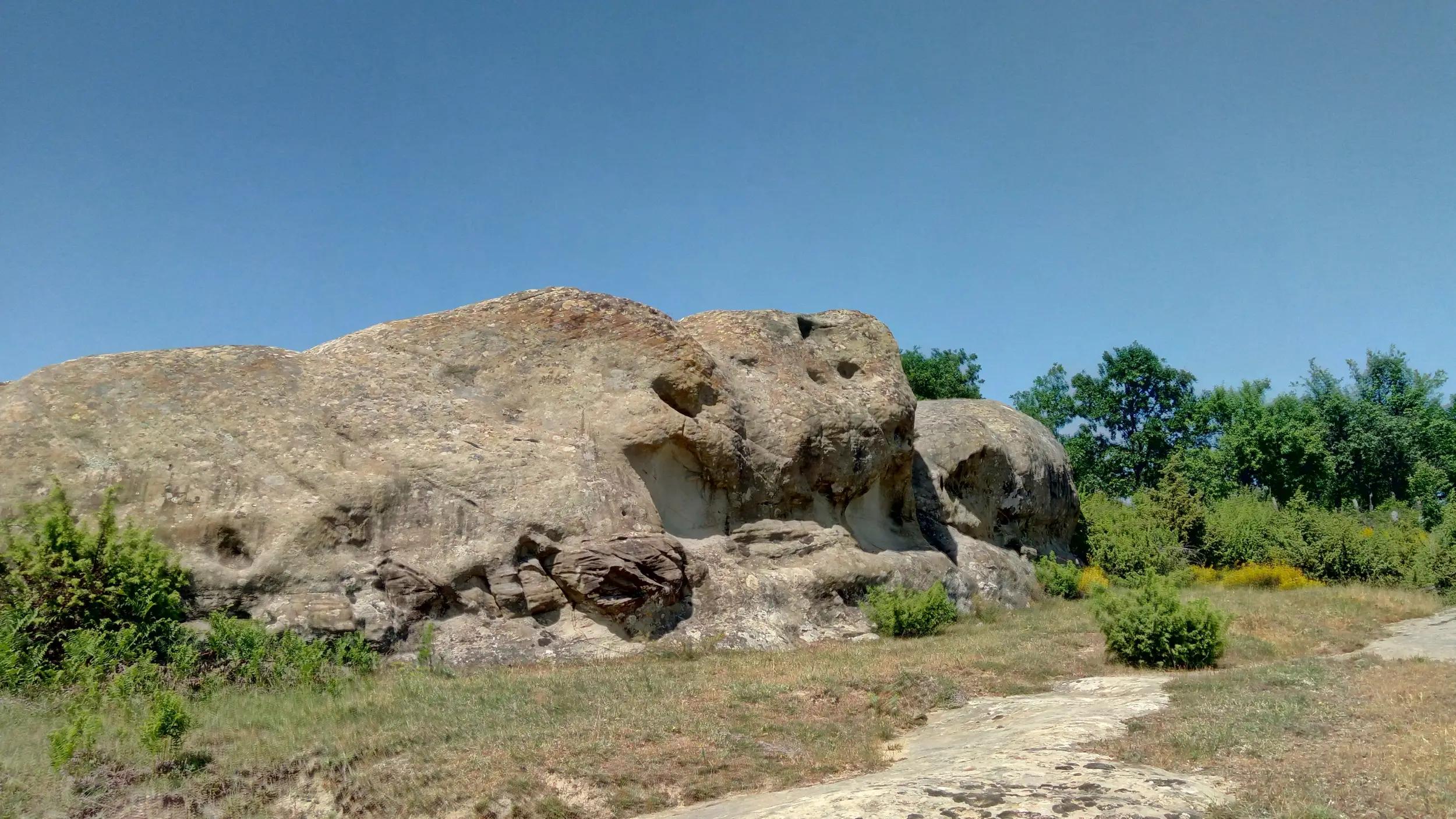 Скално-култов комплекс "Костенурките" - Фотиново