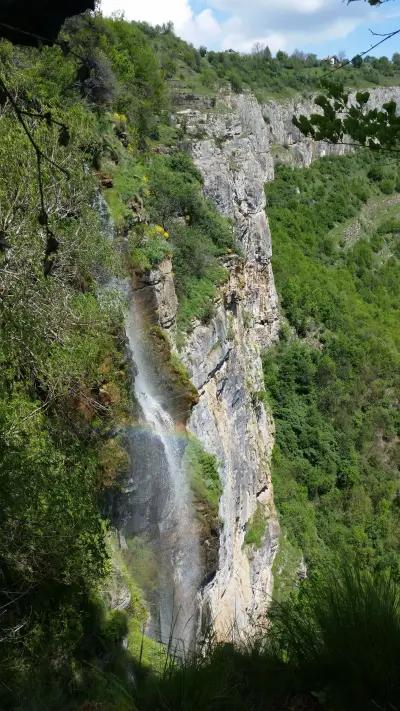 Водопад „Врачанска Скакля“ 141 м.