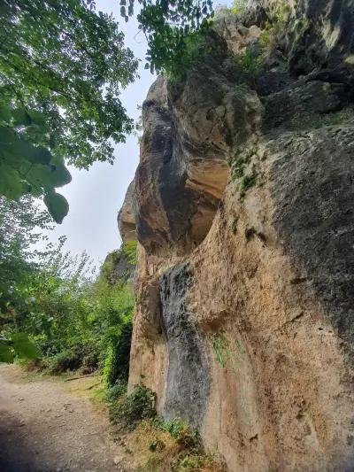 Попската Скала