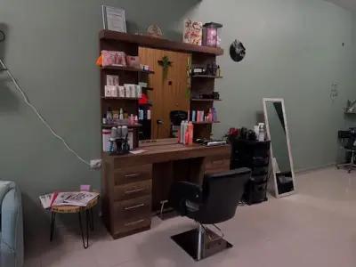 Салон за красота The Queen Beauty Studio