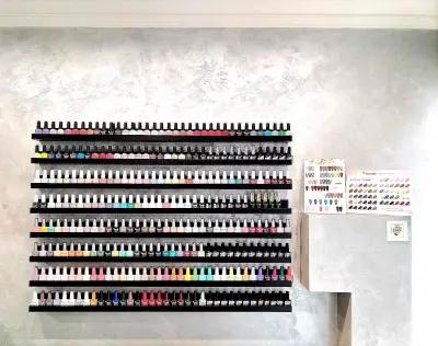 Iguana Nail Studio