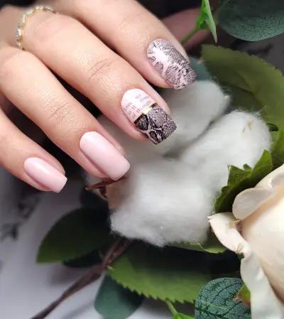 Rosi Ivanova nails studio