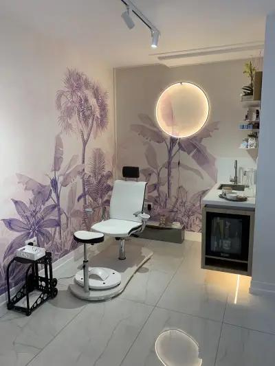 EllieBox nail care studio