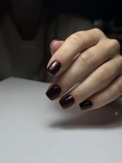 Studio Zlatova nails