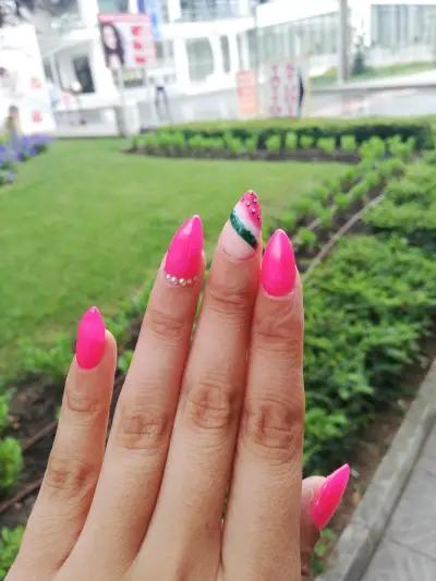 Lux Nails Varna