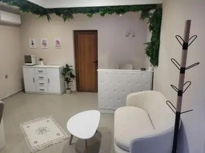 NG nail room