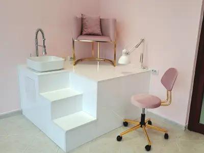 Capri Nail Boutique