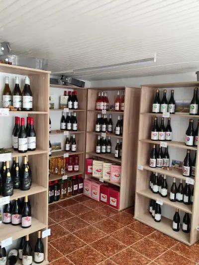 Бургозоне Вино Магазин - Burgozone wine shop