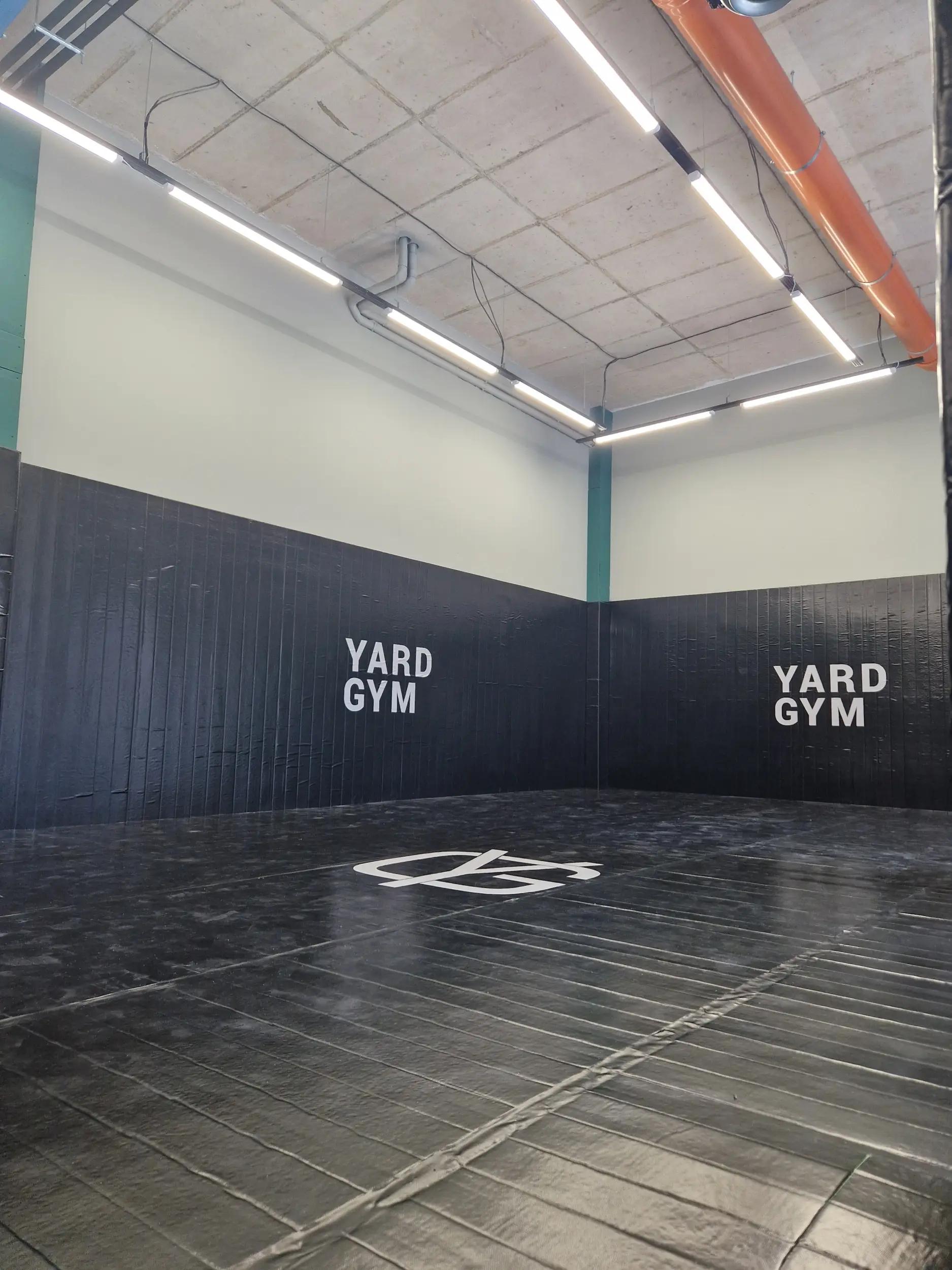 Yard gym