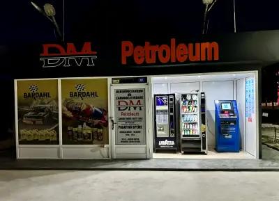 DM Petroleum 2 Бензиностанция на самообслужване