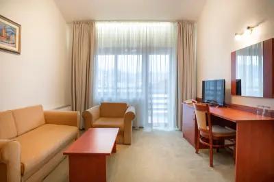 Coliving Bansko, The Social Hotel by Networking Premium, Free Lift Shuttle