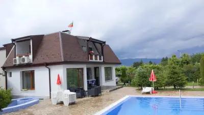 Holiday House Kubrat