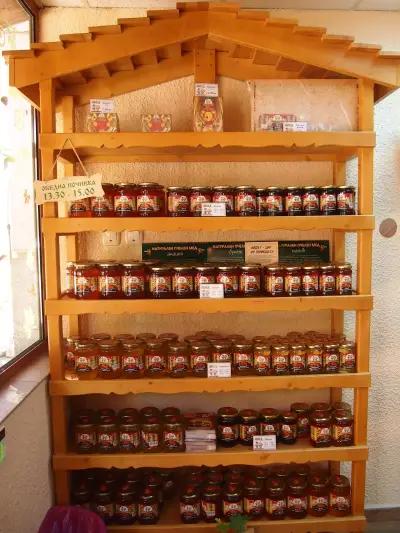 Хаджийски и фамилия - фирмен магазин Враца Natural Dairy&Honey Store Vratsa