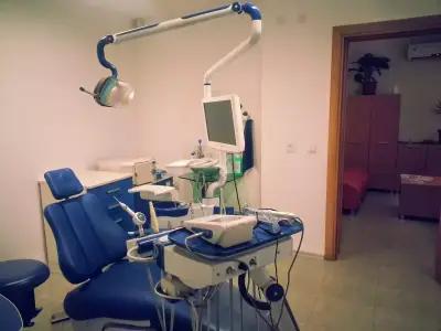 Дентална имплантология "Д-р Георги Караангов"/ Dental Implantology 'Dr Georgi Karaangov'