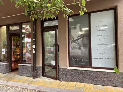 Esteta hair salon