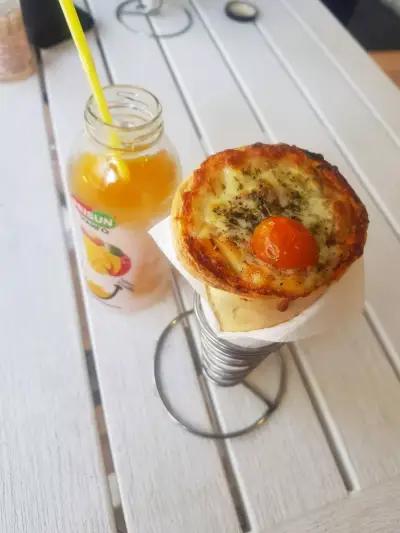 Twister pizza cones & coffe