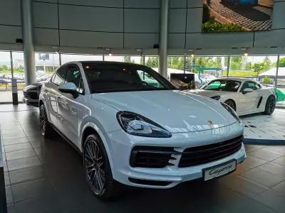 Porsche Център София