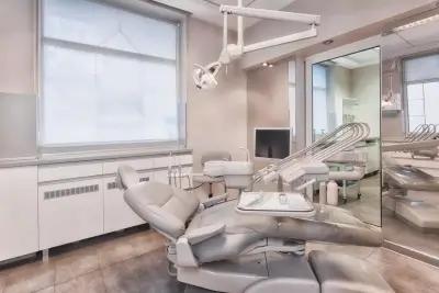 D.S.Dent Dental Clinic - Лъвов мост