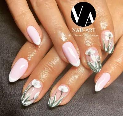 Nail art by Victoria Alexandrova