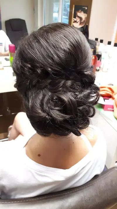 Фризьор Eufloria Hairstyle