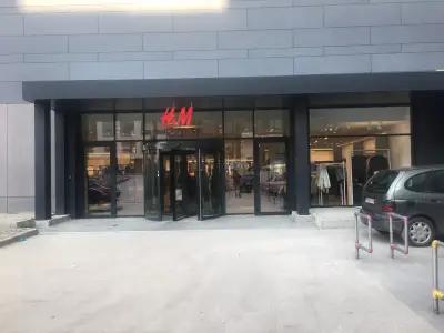 H&M