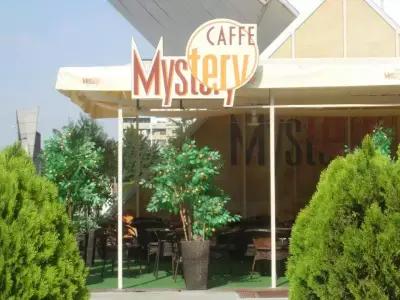 Mystery Cafe