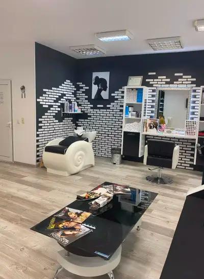 CRE8 Beauty Salon