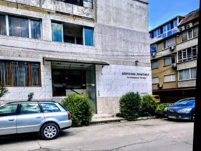 Дентален център Д-р Сапунджиева / Dental Center Dr. Sapundzhieva