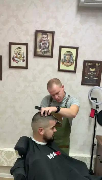 Бръснарски салон Шумен | Salon Crown