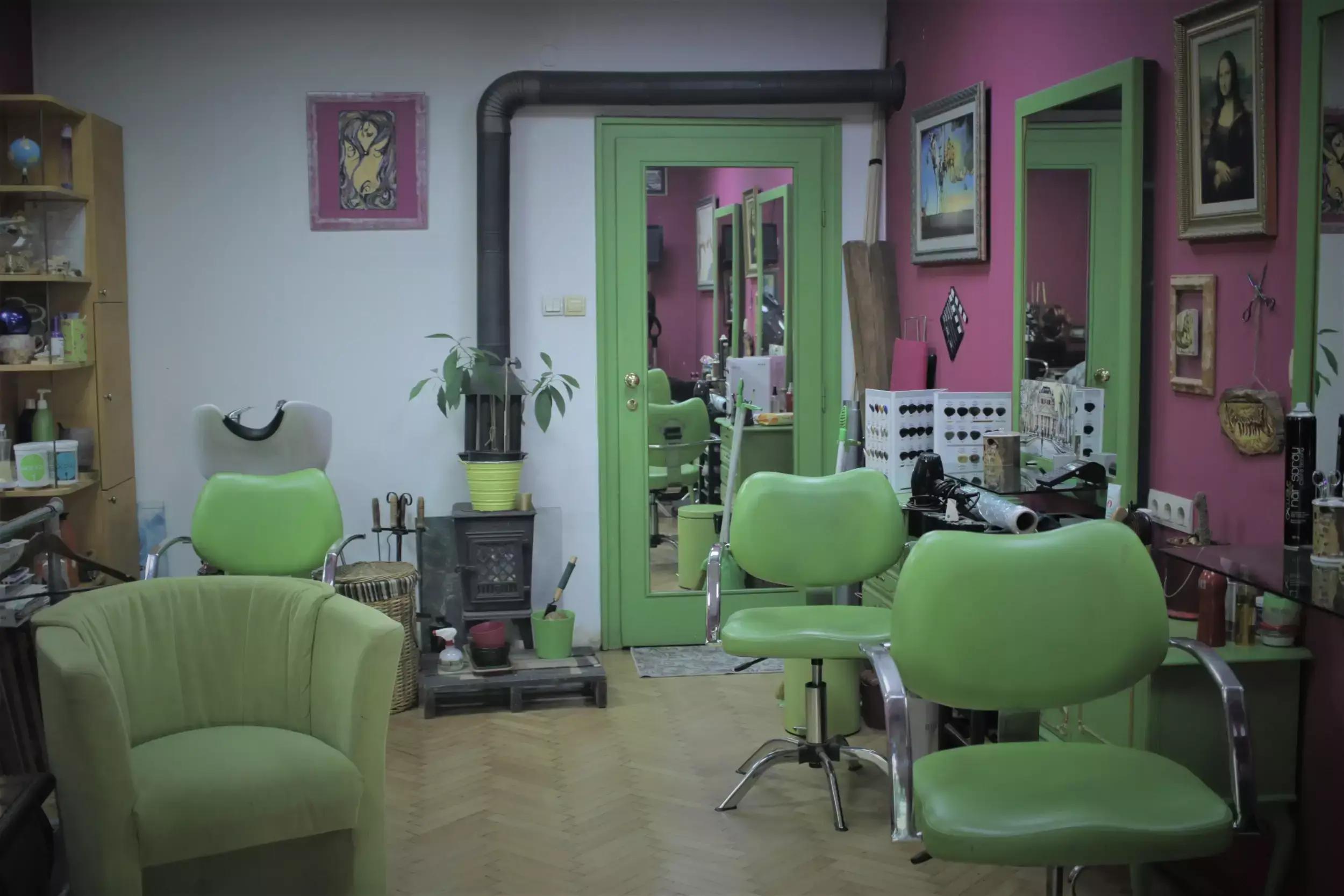 Anna Salon